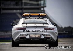 打破梅赛德斯奔驰AMG GLC 63S在NürburgringSpeedTrack