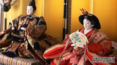 日本皇帝不仅年轻漂亮，而且还选择女王提出特