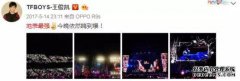 明星们还追逐明星吗？他是一个走在街上，给黄