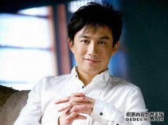 让我们看看娱乐界唯一的好人。你喜欢谁？