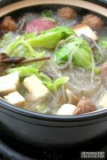 这种豆腐可以煨简单营养的白菜，可以让家里的